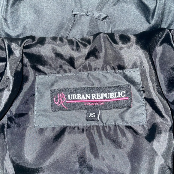 Urban Republic Women's Grey Puffer Jacket - Picture 5 of 8